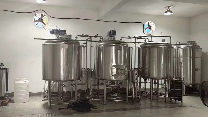 镜铁区沧州075精酿啤酒厂